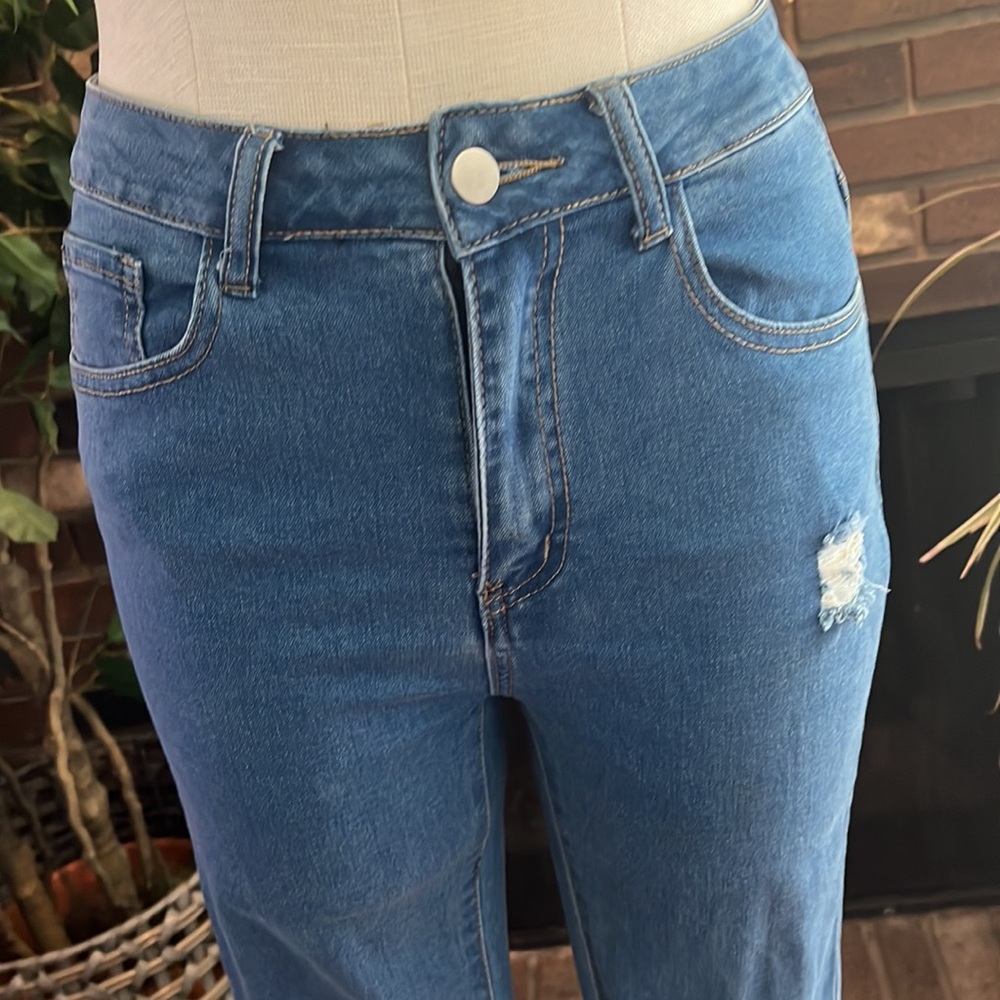 SHEIN Wide & Flare Leg Jeans!๐๐๐ - Picture 6 of 8